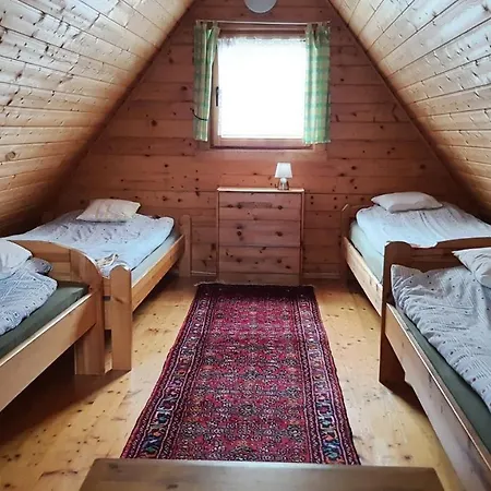 Dom wakacyjny Wakacyjny Kacperek Drewniany Stegna (Pomerania)