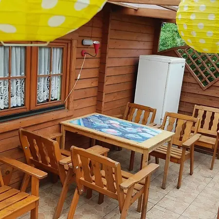 Dom wakacyjny Wakacyjny Kacperek Drewniany Stegna (Pomerania)